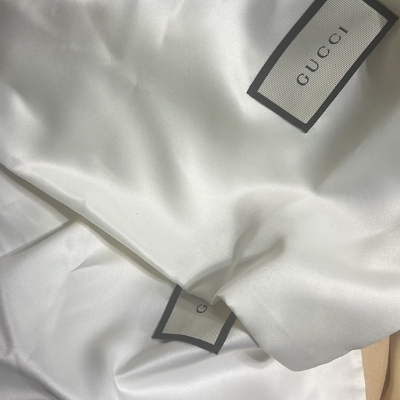 Shoes - Picture 5 of 6